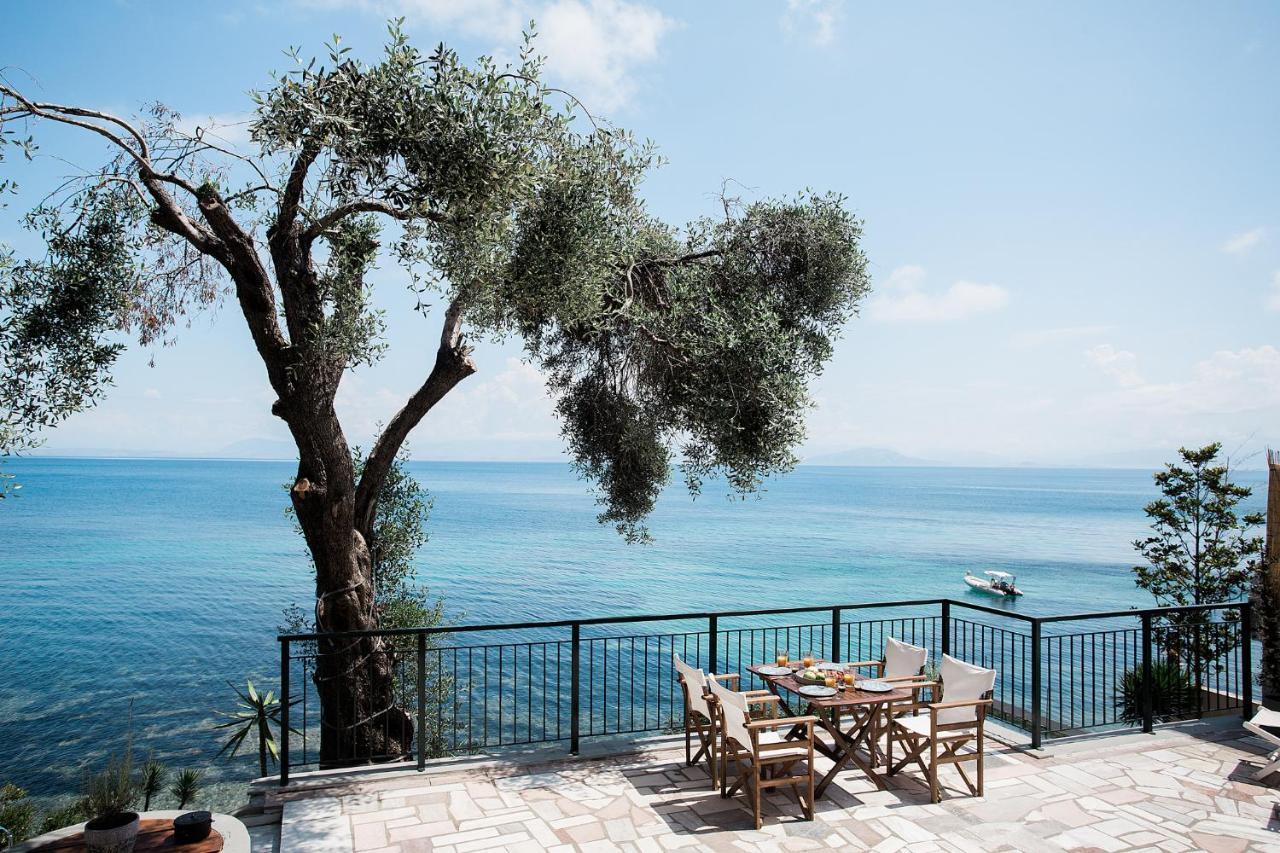 Villa Paul Seafront House Mesongí Esterno foto