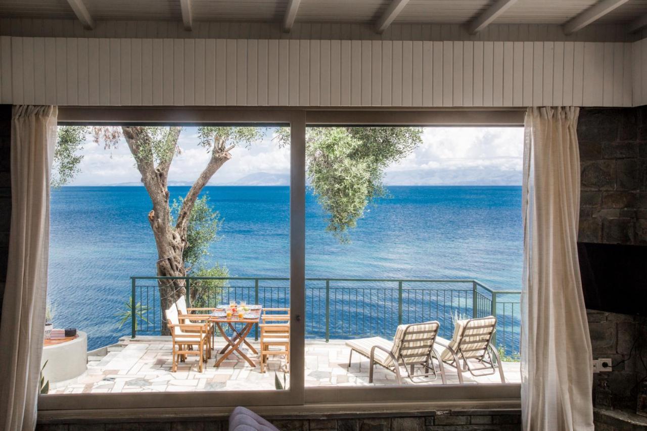 Villa Paul Seafront House Mesongí Esterno foto
