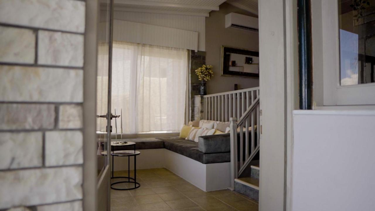 Villa Paul Seafront House Mesongí Esterno foto