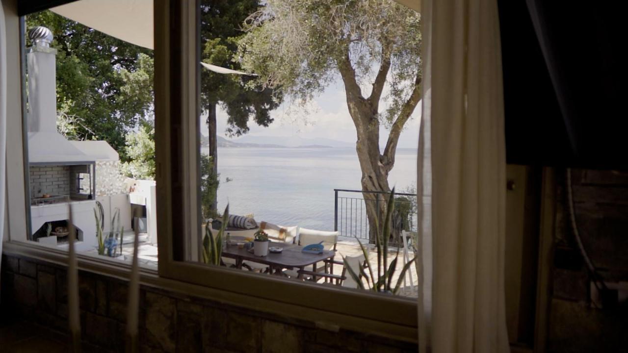 Villa Paul Seafront House Mesongí Esterno foto