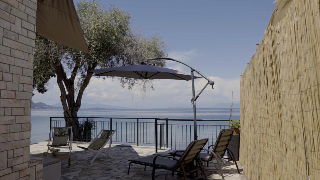 Villa Paul Seafront House Mesongí Esterno foto