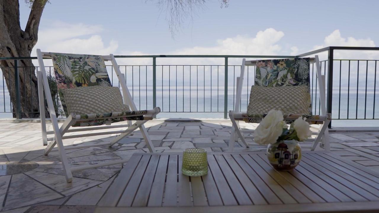 Villa Paul Seafront House Mesongí Esterno foto